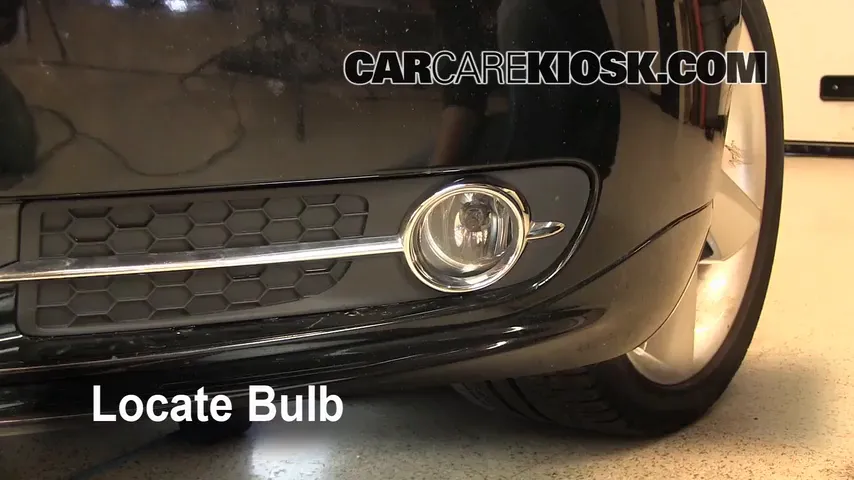 2010 Volvo S80 T6 3.0L 6 Cyl. Turbo Lights Fog Light (replace bulb)